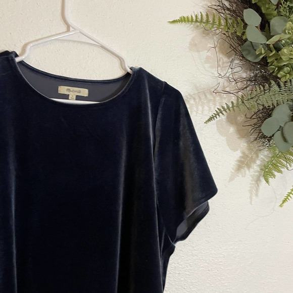 Madewell Velvet Blue Flutter Sleeve Short Sleeve Pullover Top Sz Medium - Picture 4 of 8